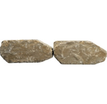 Deux pavés en pierre