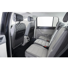 Intérieur d'une voiture avec filet de séparation pour le coffre