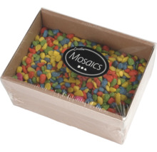 Dekosteine in einer Verpackung für Mosaike