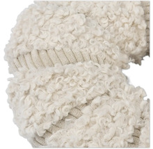 Nahaufnahme eines weißen Teddy-Fleece-Textils