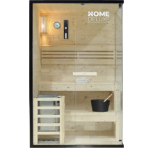 Innenansicht einer Sauna mit Holzbänken, Saunaofen, Thermometer, Hygrometer, Sanduhr, Holzeimer und Schöpfkelle