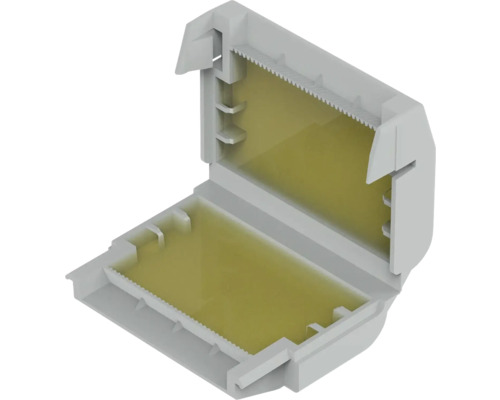 Vue intérieure d'une goulotte de câbles vide en plastique