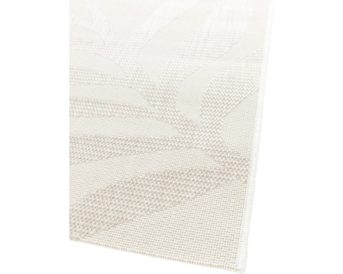 Detailansicht eines gewebten Teppichs mit geometrischem Muster