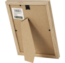 Rückseite eines Holzbilderrahmens mit Aufsteller