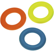 Drei Gymnastikringe aus Kunststoff