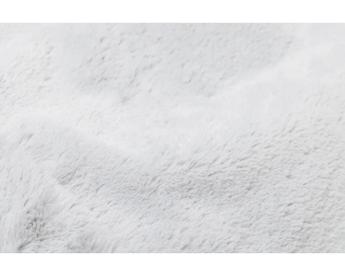 Gros plan d'un tapis à poils longs