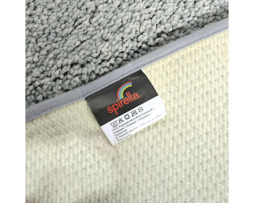 Spirella Logo auf einem Badteppich aus Polyester Microfaser