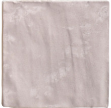 Quadratische, hellfarbige Fliese