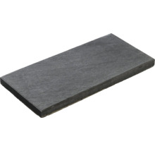 Einzelne Gehwegplatte aus Stein