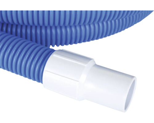 Blauer Schwimmbadschlauch mit weißem Anschlussstück
