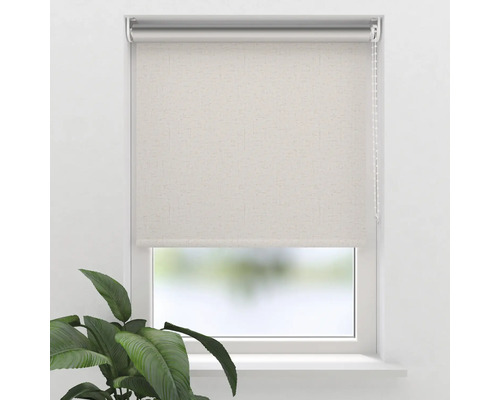 Fenster mit Stoffrollos zur Beschattung