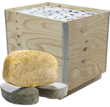 Pierres de mosaïque dans une caisse en bois avec pierres individuelles