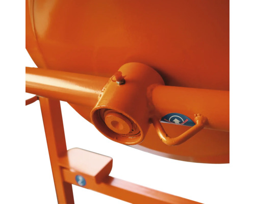 Detailansicht eines Betonmischers mit Kippvorrichtung