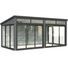 Serre avec portes coulissantes et cadre gris