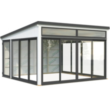 Pavillon de jardin avec façade en verre et portes coulissantes