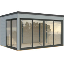 Abri de jardin avec de grandes portes coulissantes en verre pour beaucoup de lumière naturelle