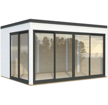 Pavillon de jardin avec portes coulissantes et façade en verre