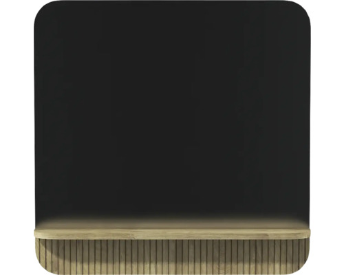 Tableau noir mural avec tablette en bois et lattes verticales en bois.