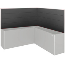 Baignoire d'angle avec habillage mural noir