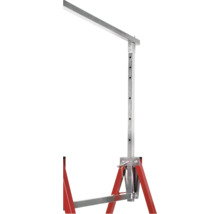 Fraiseuse à saignées murales avec châssis rouge et éléments métalliques argentés