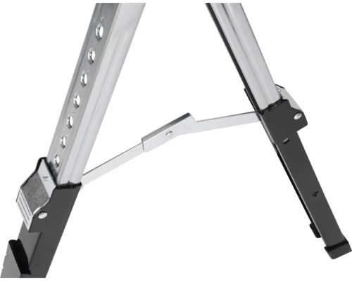 Vue détaillée d'une plate-forme de travail en aluminium avec entretoise en acier