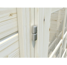 Detailansicht eines Türscharniers an einer Holztür