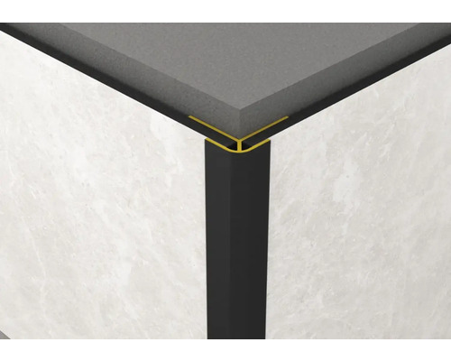 Coin avec rail de carrelage, carreau et plinthe