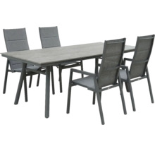 Gartentisch mit vier Stühlen