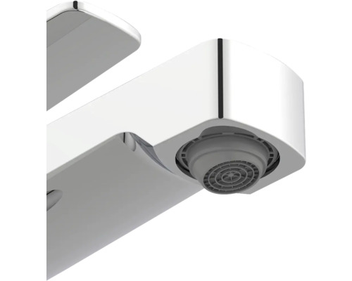 Nahaufnahme eines Wasserhahn-Auslaufs