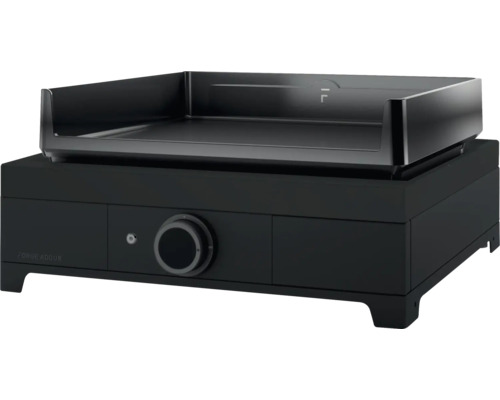 Plancha électrique noire Forge Adour avec plaque de cuisson lisse et bouton de réglage.