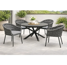 Gartenmöbelset mit rundem Tisch und vier Stühlen auf einer Terrasse.