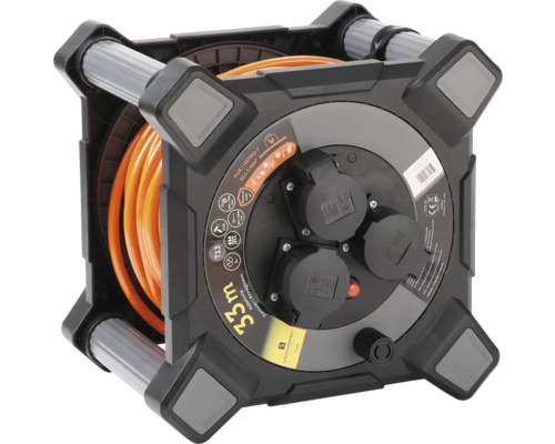 Kabeltrommel mit 33 Metern Kabellänge und drei Steckdosen