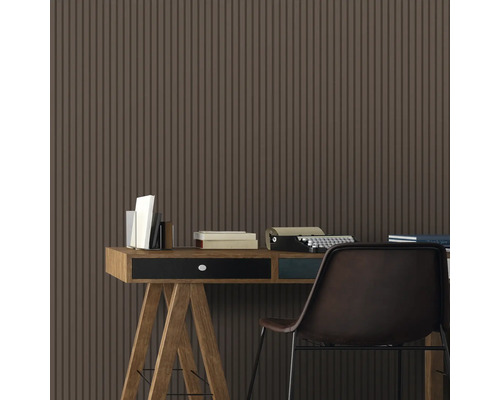 Scène de bureau avec bureau, chaise et panneaux muraux