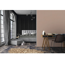 Chambre à coucher avec lit, fenêtre, bureau et chaise