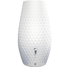 Récupérateur d'eau de pluie blanc avec motif géométrique en losanges et robinet en métal.