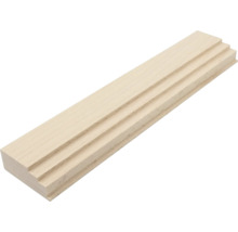 Profilé en bois massif clair à trois niveaux.