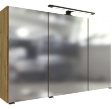 Armoire de toilette à trois portes avec éclairage LED et corps en bois aspect chêne.