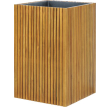 Blumenkübel aus Holzlatten mit Kunststoffeinsatz