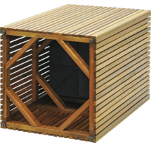 Holzbox mit Lamellenstruktur zur Aufbewahrung im Aussenbereich