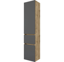 Armoire haute de salle de bain avec façades grises et corps aspect bois.