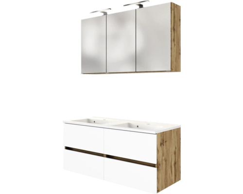 Badmöbel-Set mit Doppel-Waschbeckenunterschrank, vier Schubladen und dreitürigem Spiegelschrank mit LED-Beleuchtung, Eiche-Dekor und Weiß.