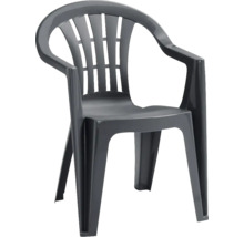 Chaise de jardin empilable en plastique anthracite avec accoudoirs et dossier à lattes.