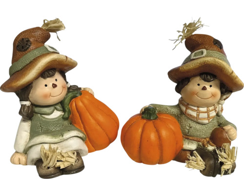 Deux figurines décoratives au design automnal avec des citrouilles.