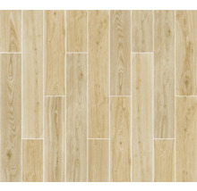 Fliesen in Holzoptik, verlegt im Bodenbelagsmuster