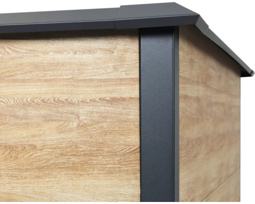 Vue détaillée d'un abri de jardin avec façade en bois et profilé d'angle