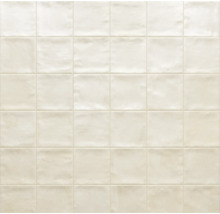 Quadratische Wandfliesen, keramisch, gefliest