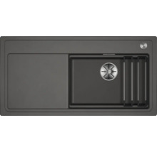 Graue Küchenspüle mit Abtropffläche und Zubehör