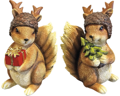 Deux figurines d'écureuil avec un chapeau de gland et un cadeau ou un arbre de Noël