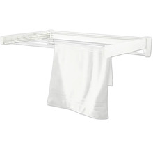 Wäschetrockner zur Wandmontage mit einem Tuch darauf