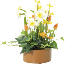 Künstlicher Blumenstrauß mit Narzissen in einem Topf